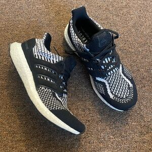 Adidas Ultraboost sneakers - women’s 8.5